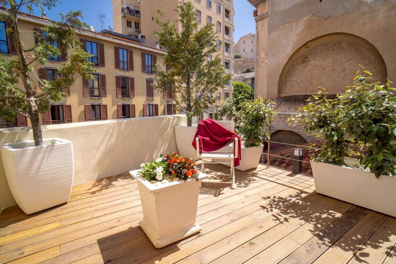 La Terrazza Sul Corso - Premium Apartment 칼리아리 외부 사진