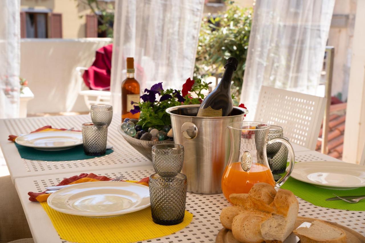 La Terrazza Sul Corso - Premium Apartment 칼리아리 외부 사진
